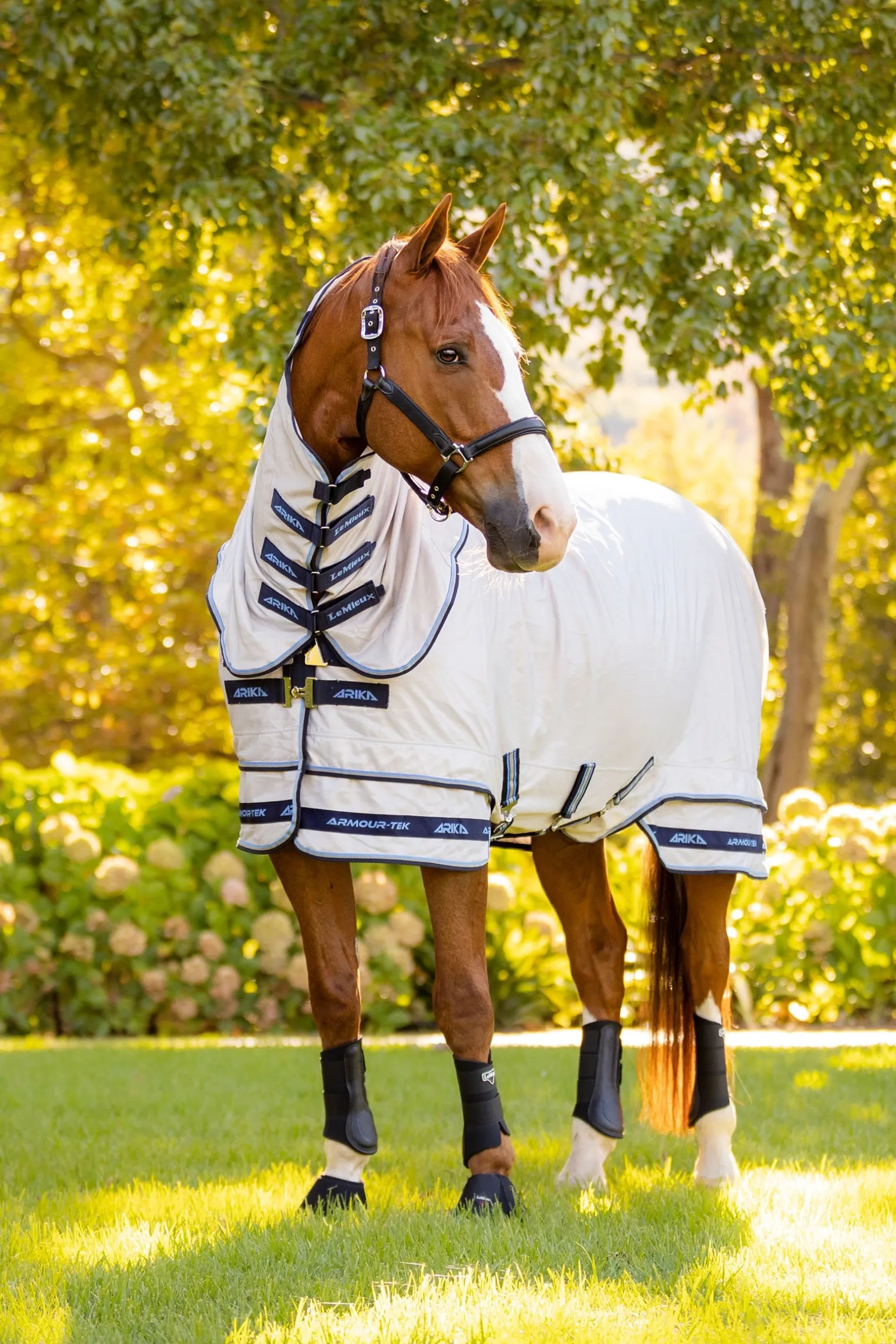 Arika Armour-Tek Fliegendecke mit abnehmbarem Halsteil