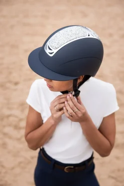 Arix II Reihelm mit Kristallverzierung