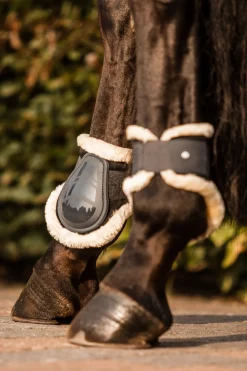 Caliber Streichkappen mit Kunstfellfutter