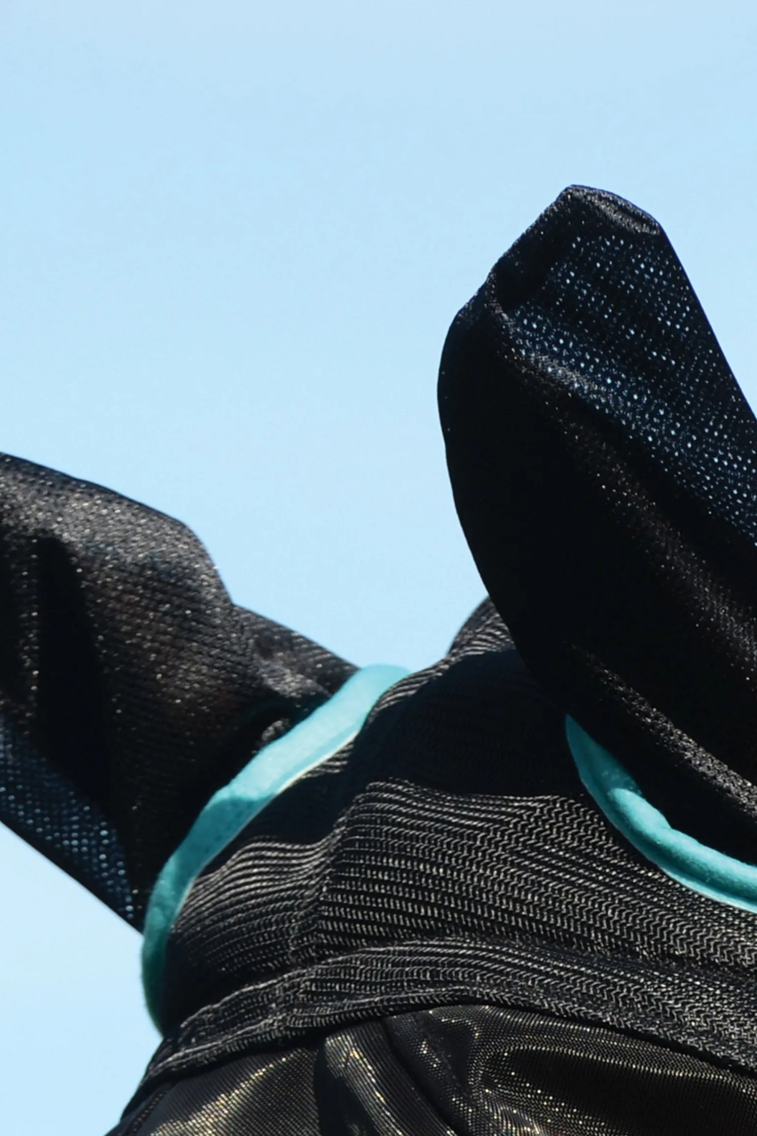 Comfitec Deluxe Fine Mesh Fliegenmaske mit Ohren und Fransen