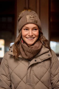 Faye gestrickter Schlauchschal