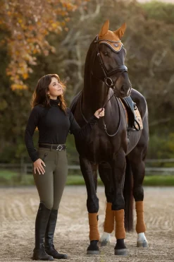 Loire Satin Fliegenhaube