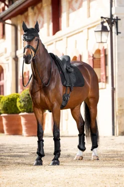 Merino+ Dressurschabracke mit Wildleder-Effekt, halb gefüttert
