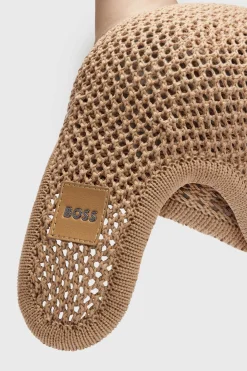 Monochrome Fliegenmütze