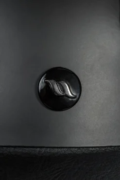 Neoz Reithelm mit glatter Oberseite