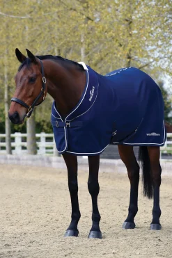 Opulence Turnierdecke Standardhalsausschnitt