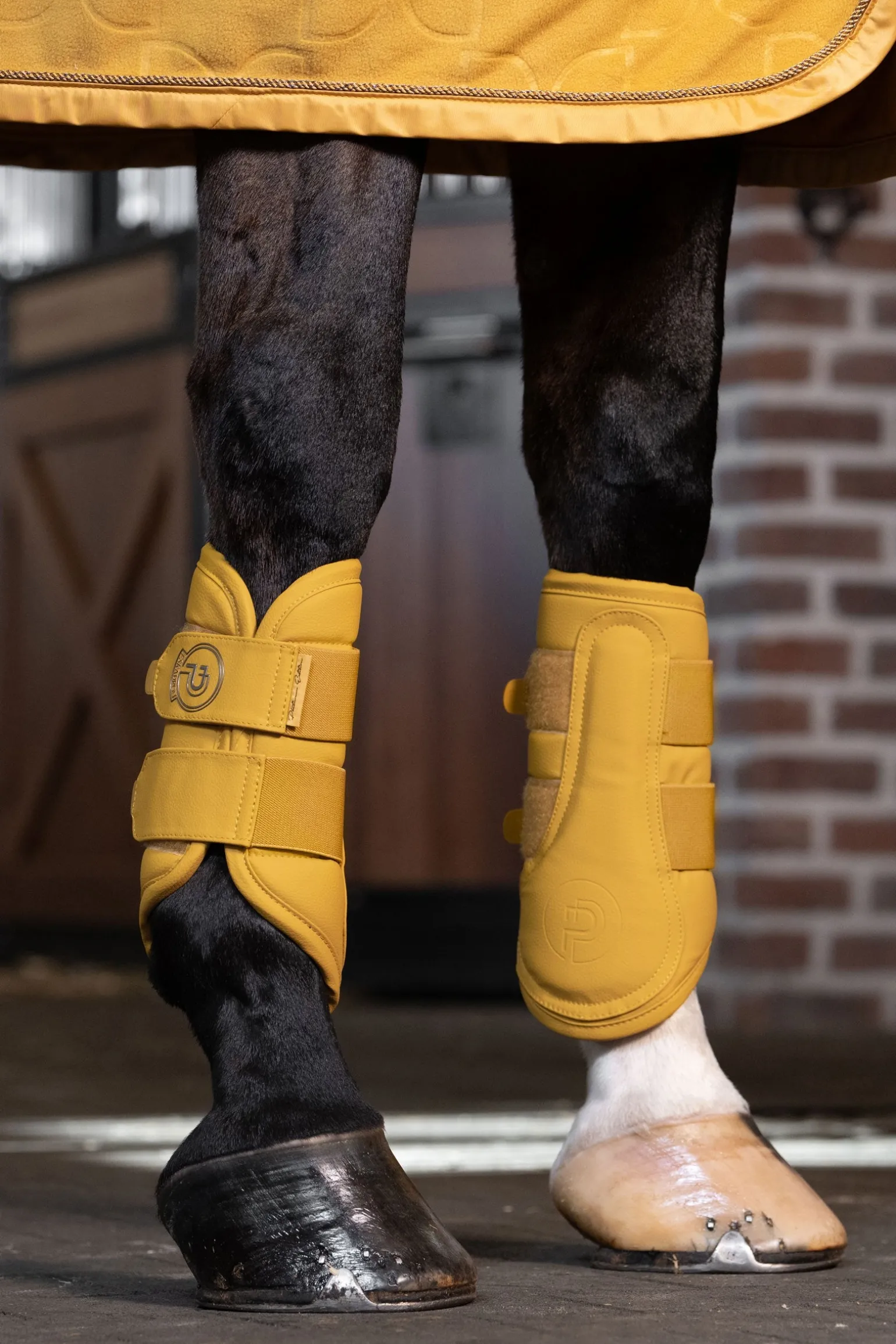 Platinum 25 Gamaschen aus Kunstleder