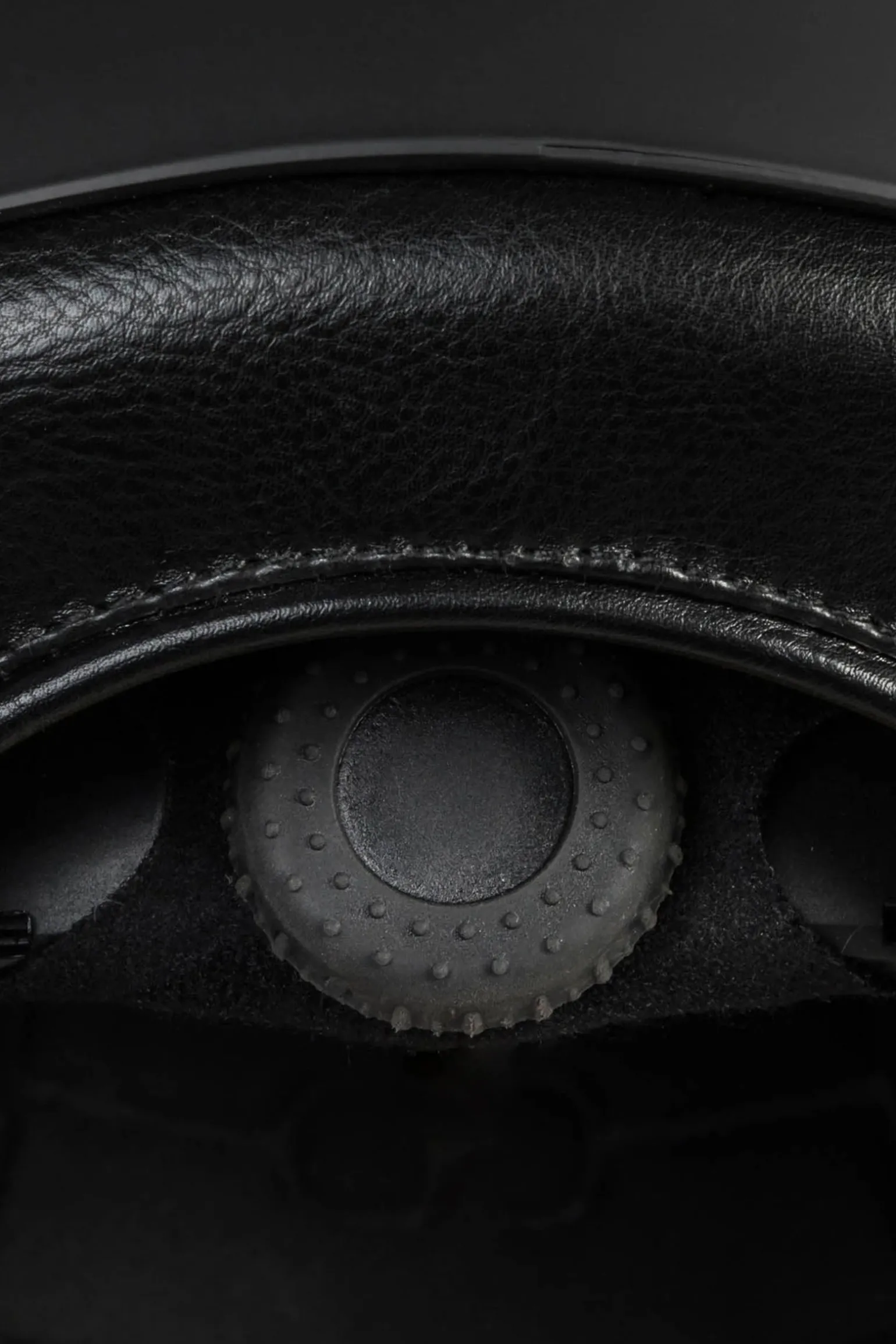 Silves Reithelm mit glatter Oberseite