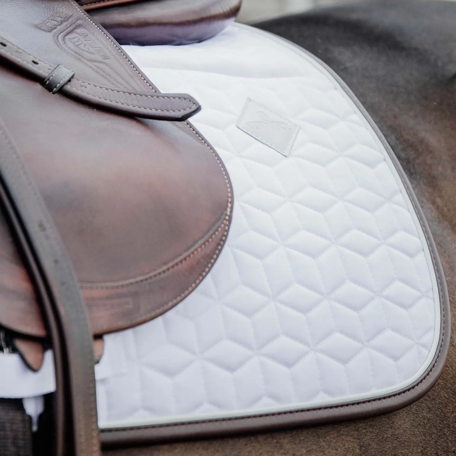 Skin Friendly Dressurschabracke