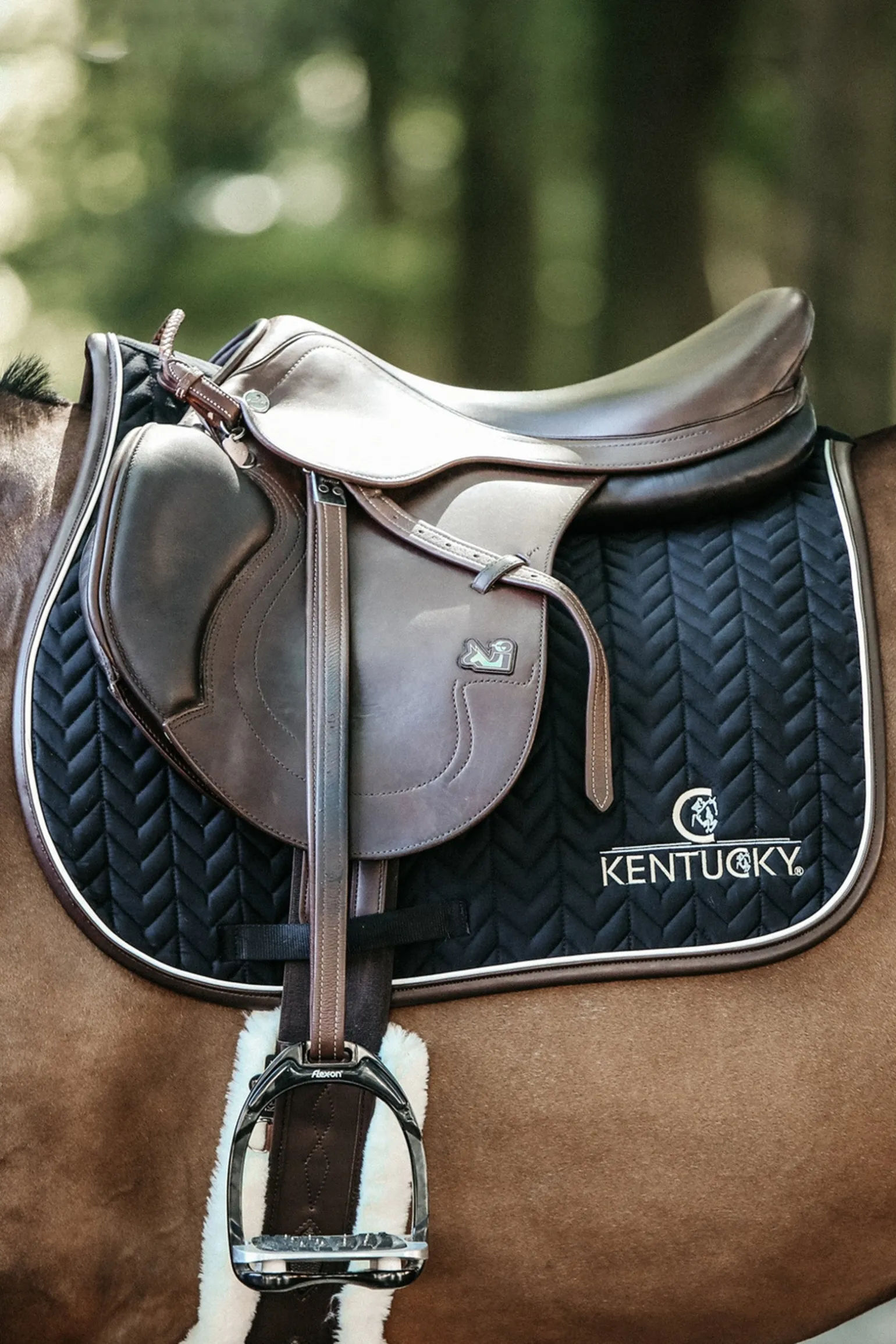 Springschabracke Leather Fishbone