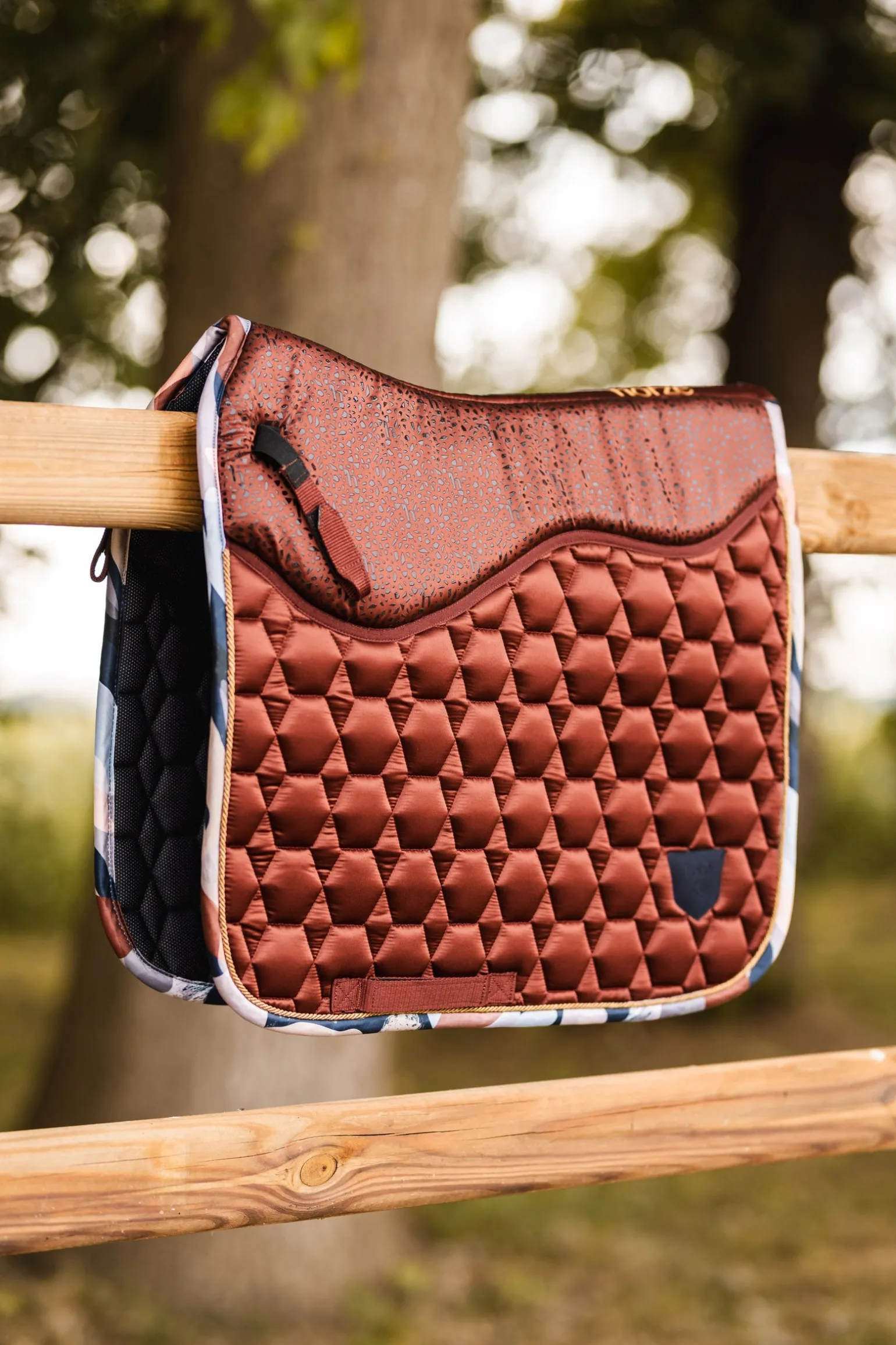 Terrazzo Dressurschabracke